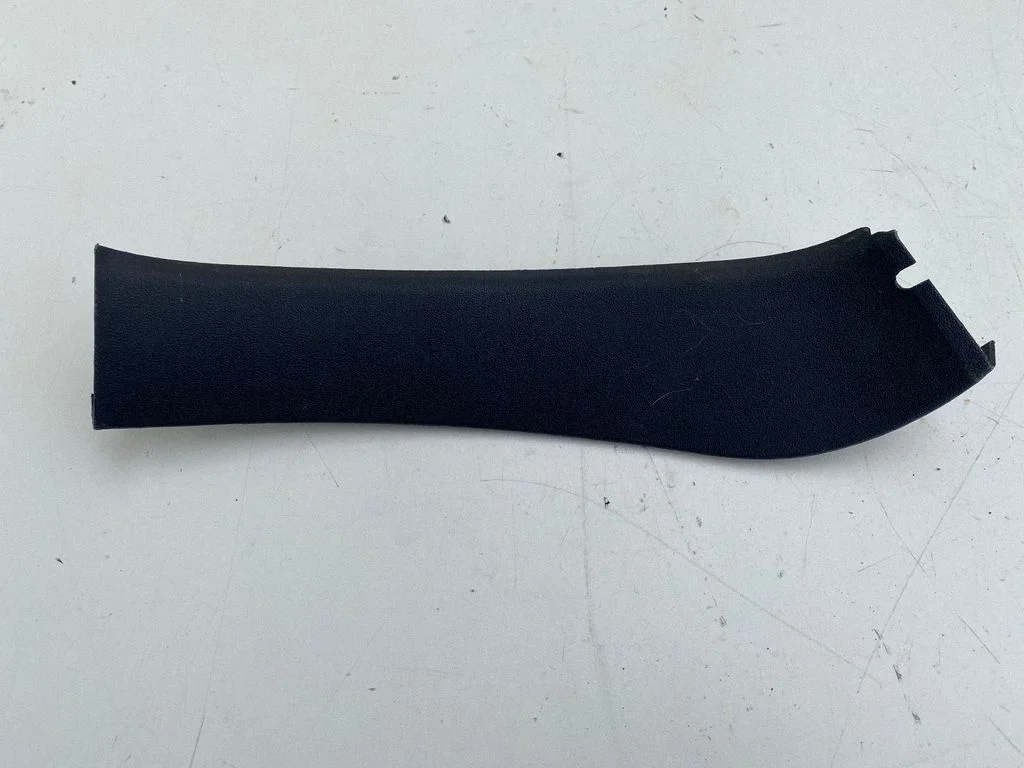 Tailgate/trunk side cover trim 679380F010