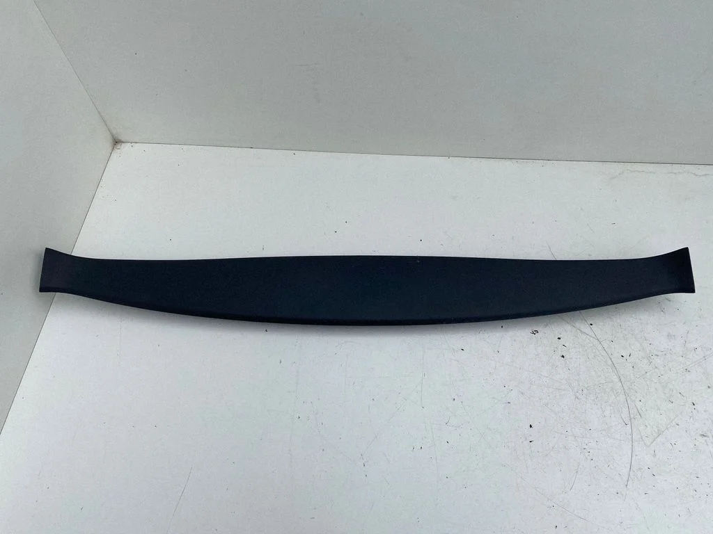 Tailgate/trunk upper cover trim 679390F010