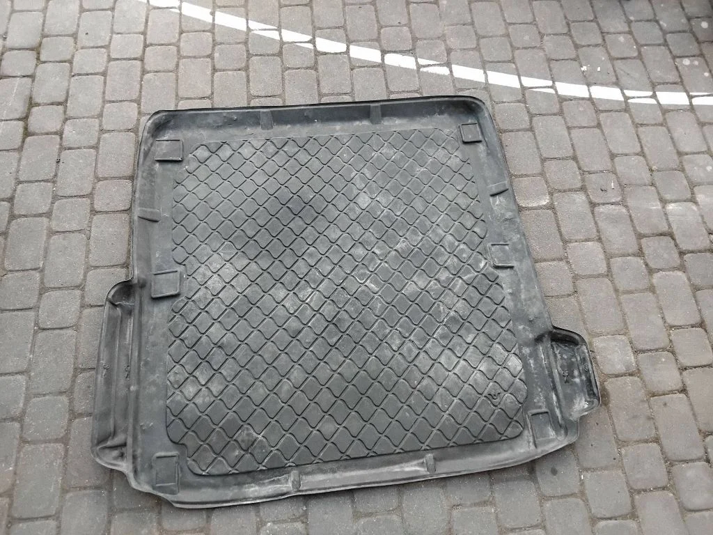 Mata bagażnika (gumowa) 5712227978035