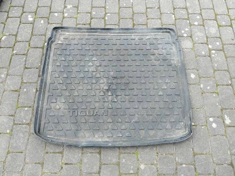 Bagāžnieka paklājiņš (gumijas) 5N0061181