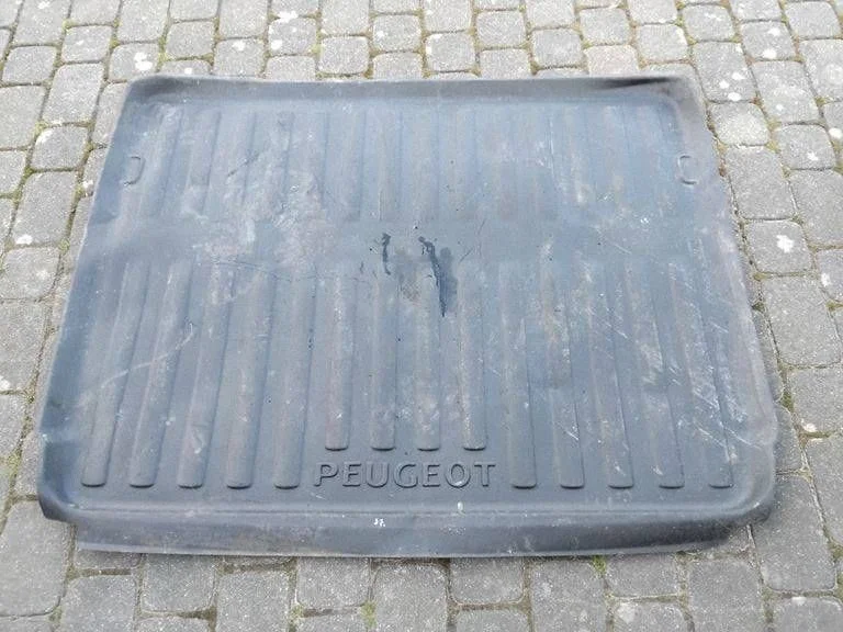 Mata bagażnika (gumowa) 9424G3