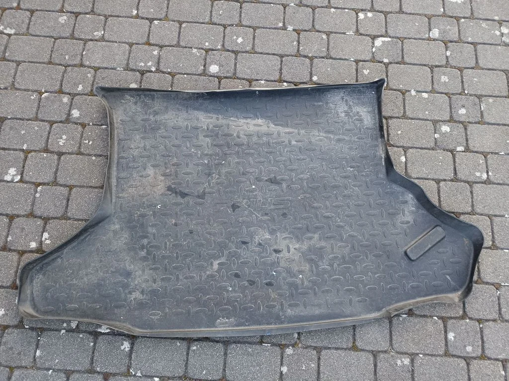 Pagasiruumi kummimatt – Toyota Prius (XW30) (2009-2015)