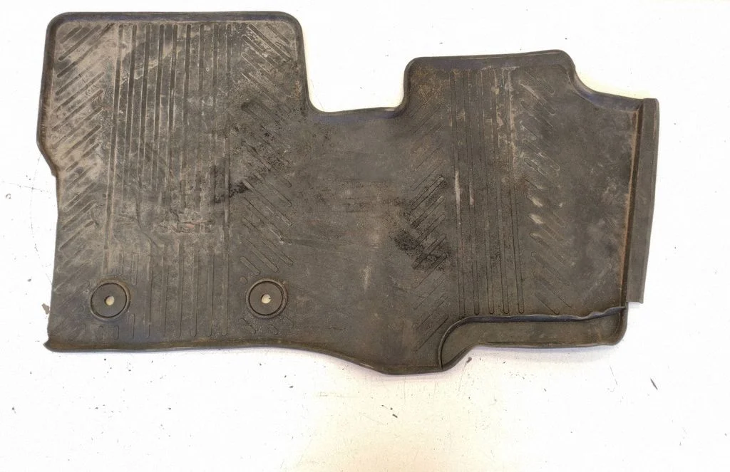 Front floor mat DK2BB13087MAW
