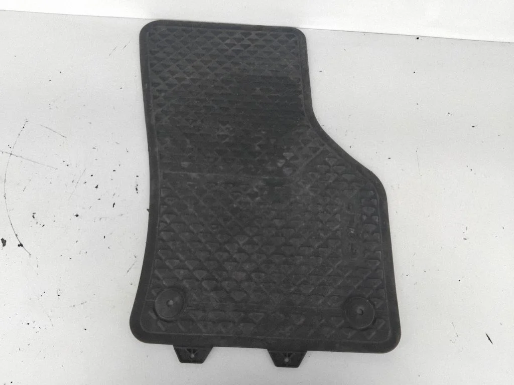 Front floor mat – Volkswagen e-Golf (2014-)