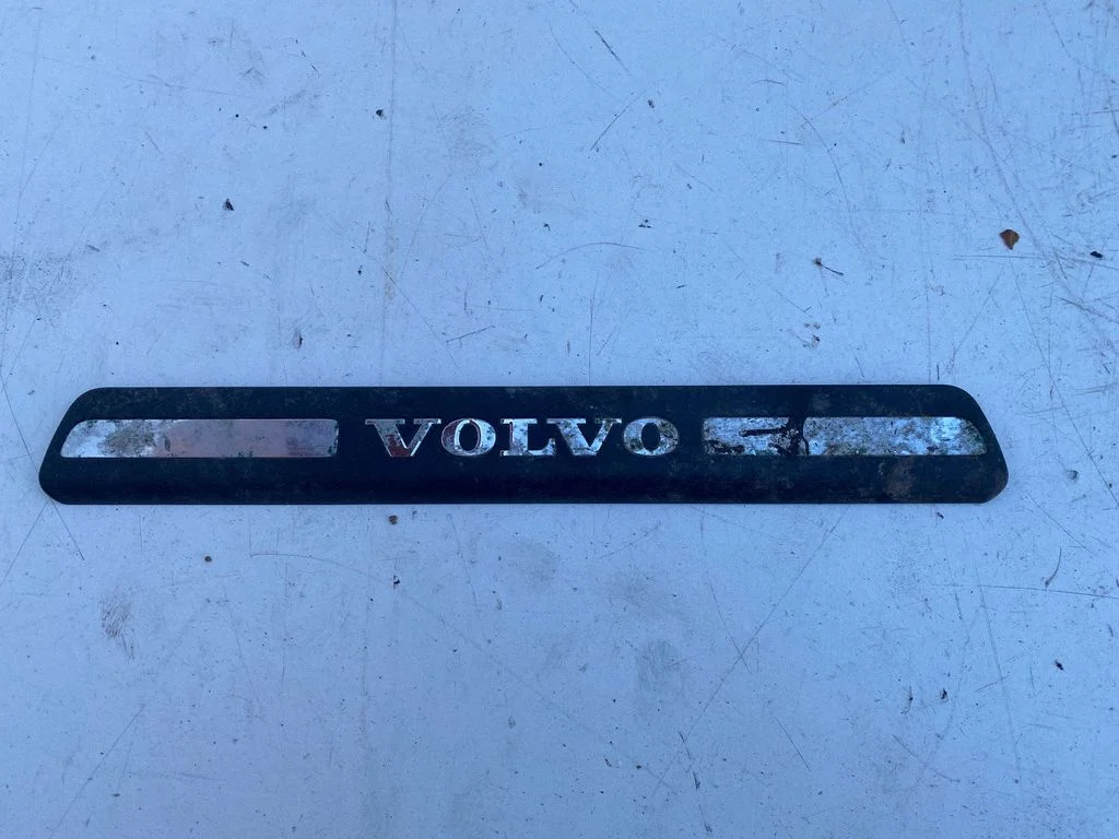 Aizmugurējā sliekšņa apdare (iekšējā) – Volvo S80 (2004-2006)