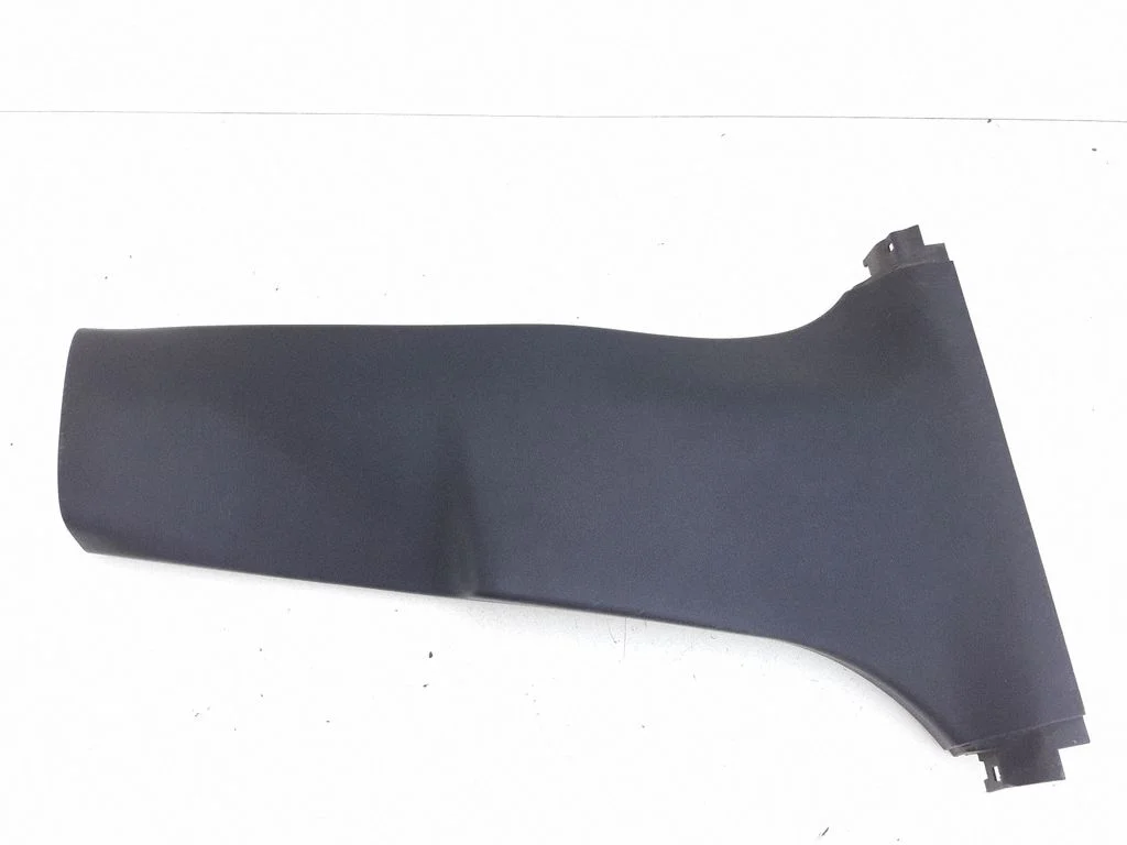 (B) piilari kate (alumine) – Lexus IS 220D-250-350 (2006-2013)