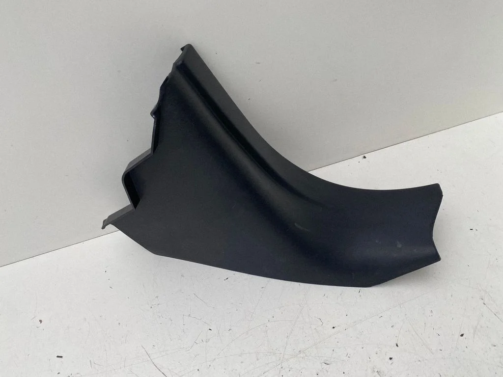 Front sill trim cover CPLA02348A