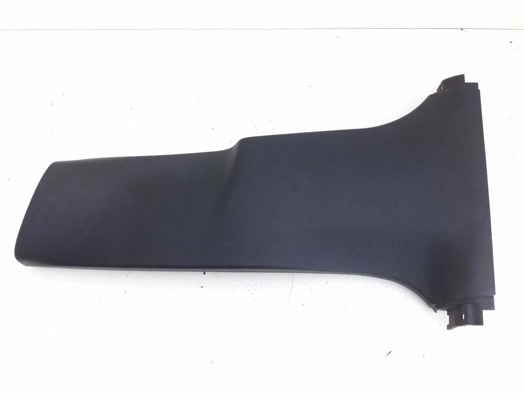 (B) piilari kate (alumine) – Lexus IS 220D-250-350 (2006-2013)