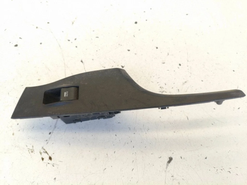 Elektrisko logu slēdzis 935803Z000