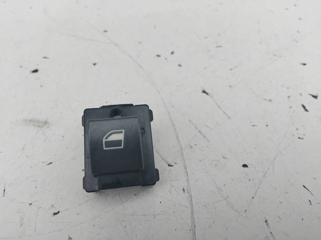 Electric window control switch – BMW 7 Series E65 E66 (2001-2008)