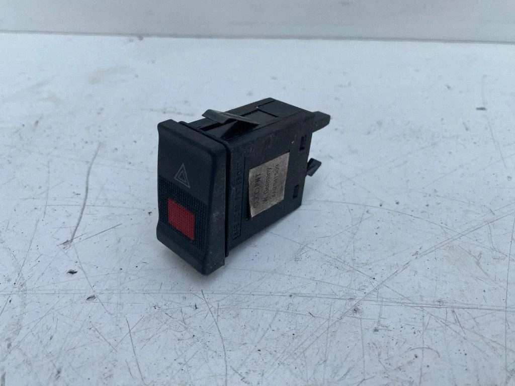 Hazard light switch