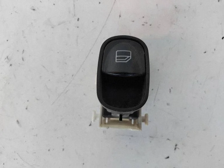 Elektriaknate lüliti A2038200210