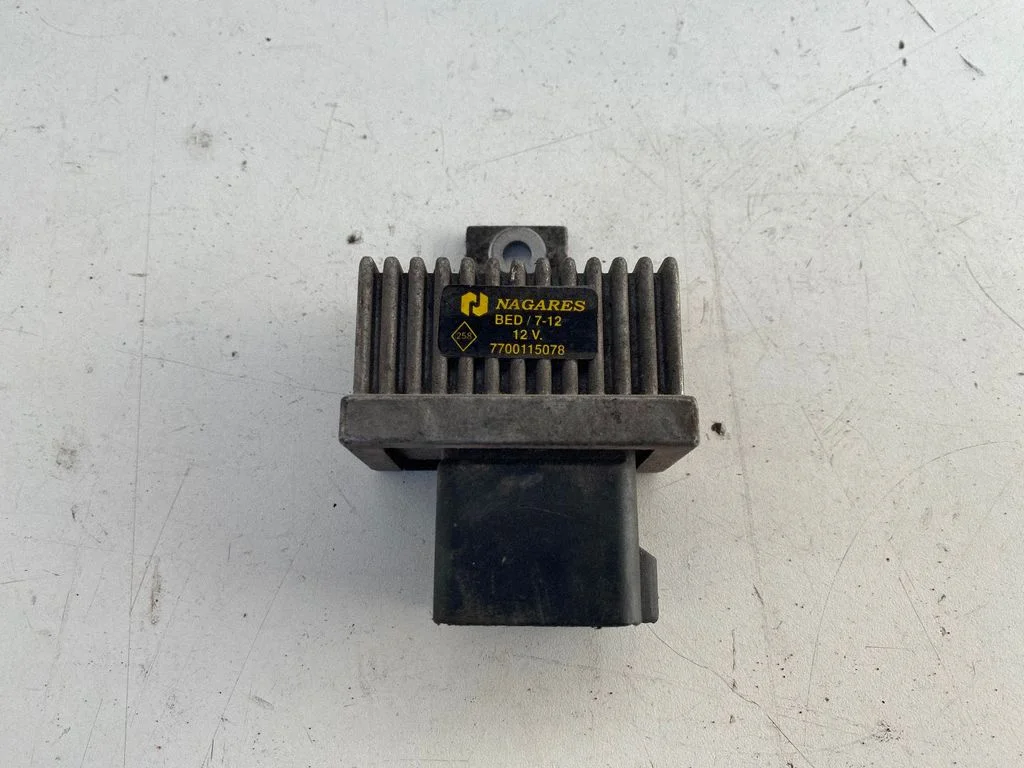 Glow plug pre-heat relay 7700115078