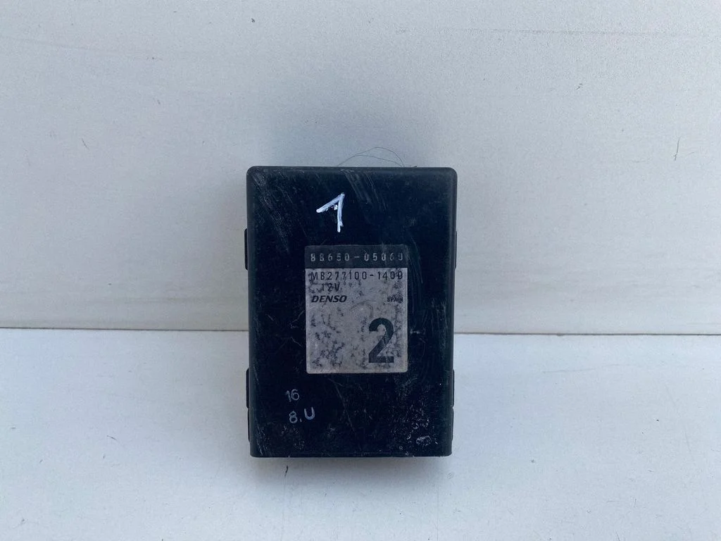 Other control units/modules – Toyota Avensis T220 (2000-2003)