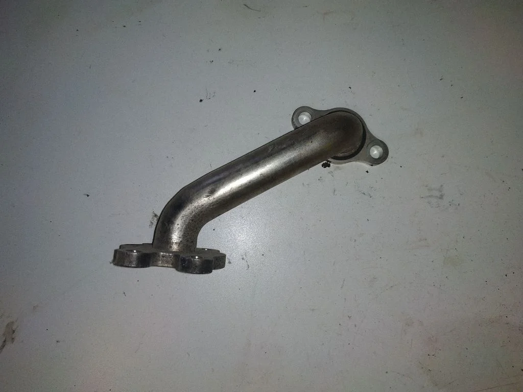 EGR-klapi toru (-d)/ voolik (-ud)