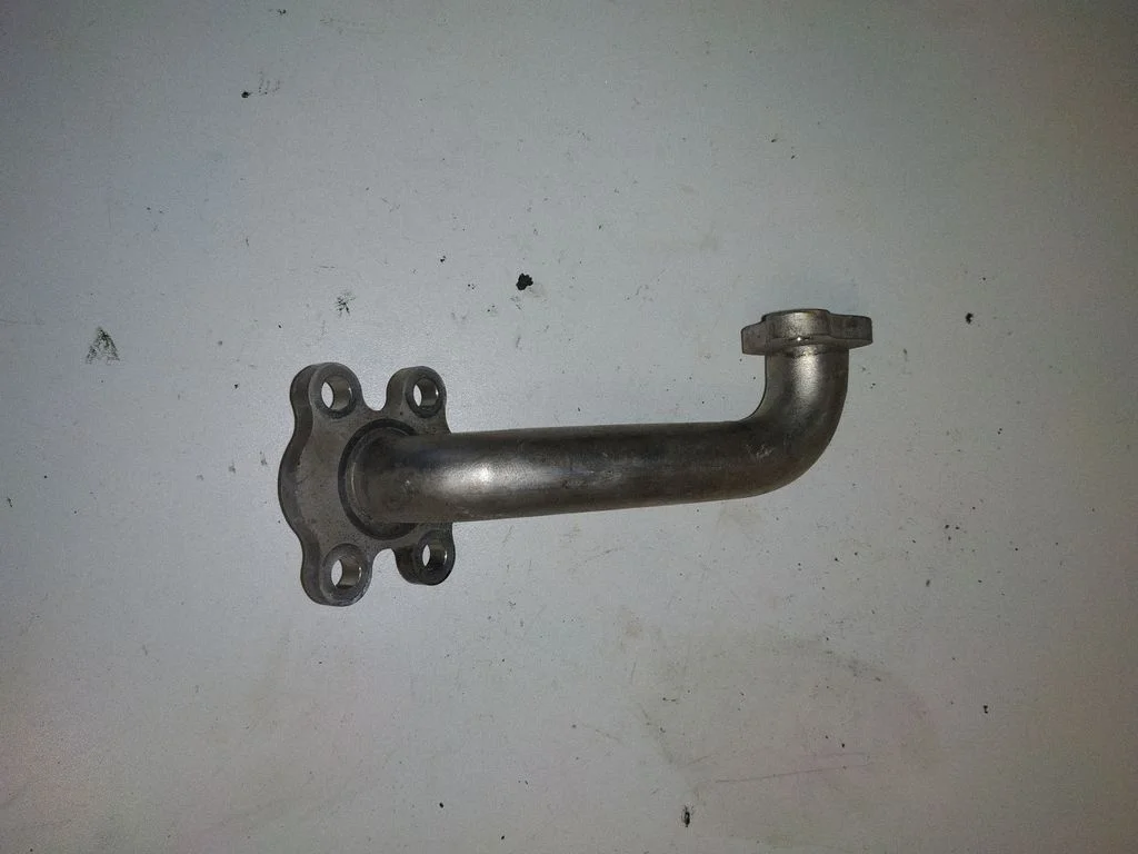EGR-klapi toru (-d)/ voolik (-ud)