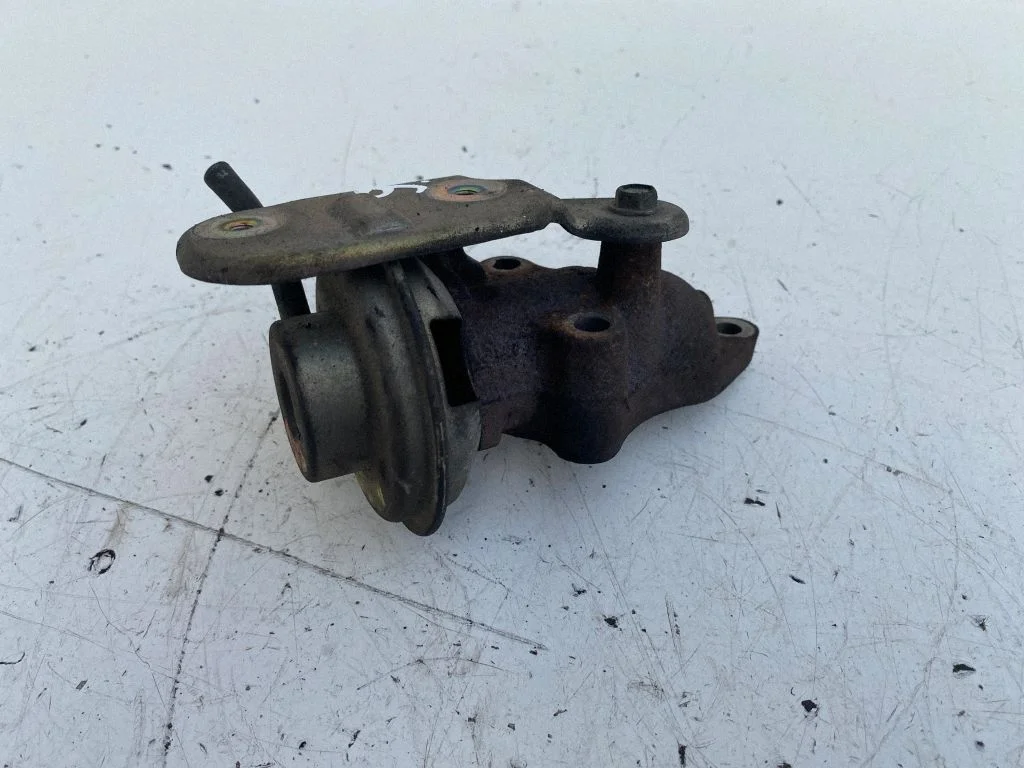 EGR-klapp – Toyota Corolla Verso E121 (2001-2004)