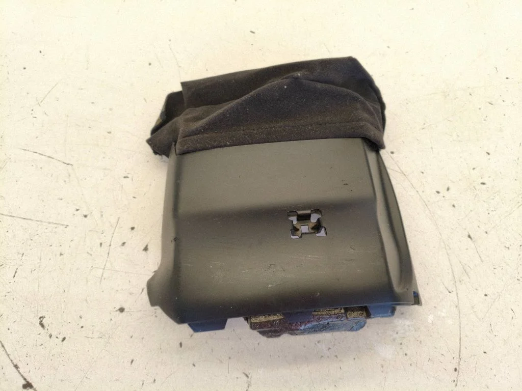 Stūres statnes apdare – BMW 5. sērija E60 E61 (2004-2010)
