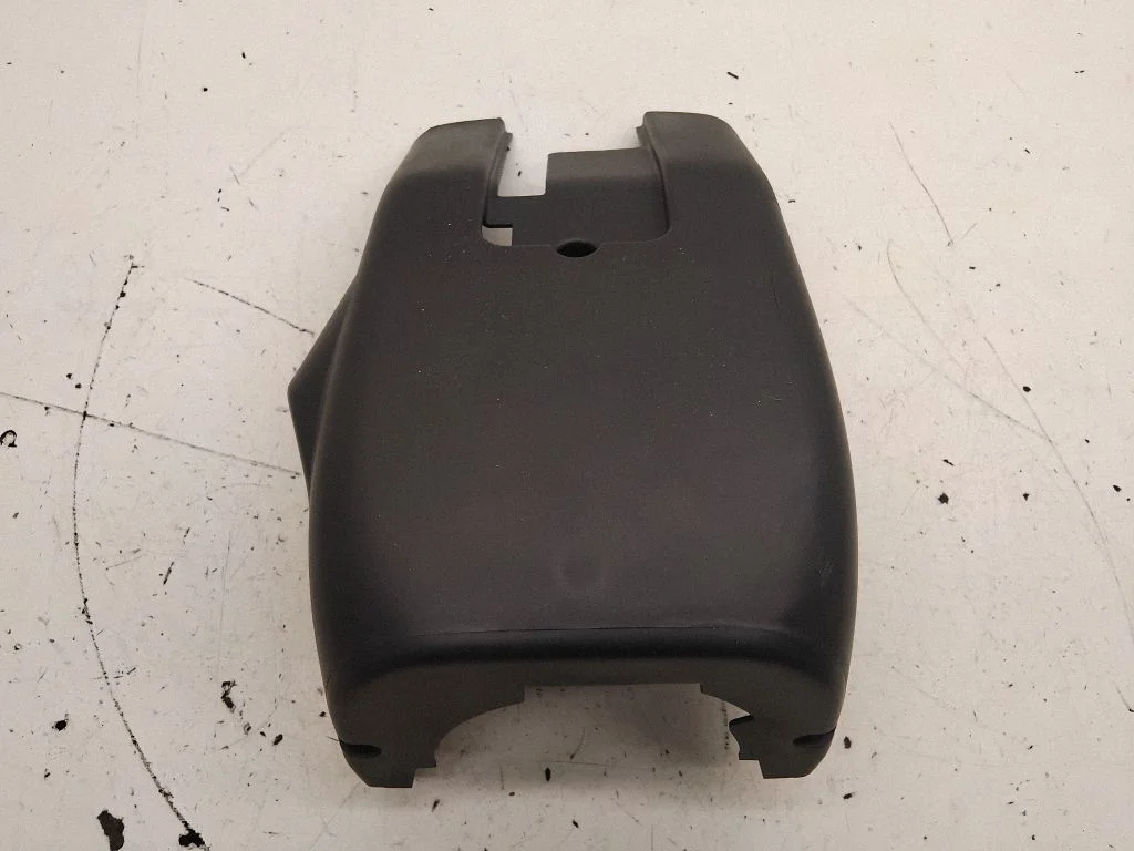Steering wheel column trim – Suzuki SX4 (2006-2009)