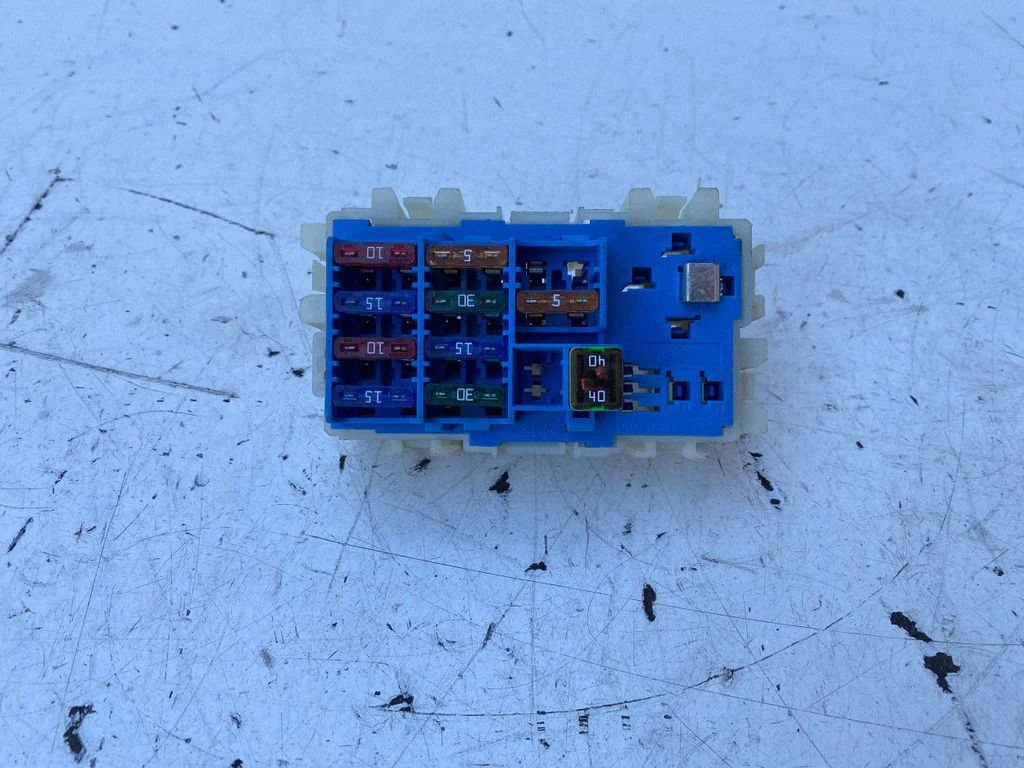Drošinātāju bloks 6G9T14K131DB