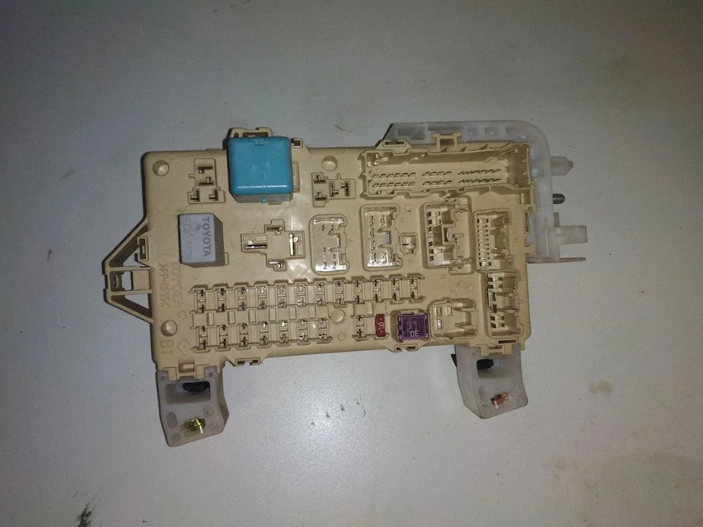 Drošinātāju bloks 892210F010