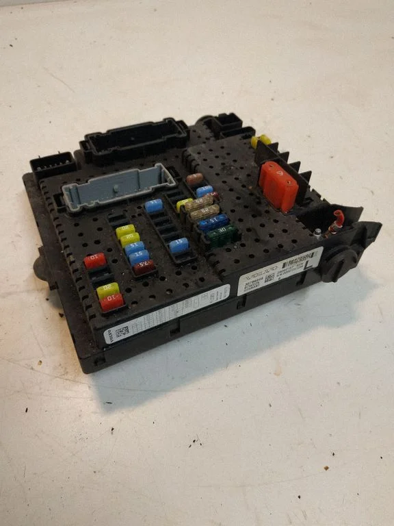 Drošinātāju bloks 30786648