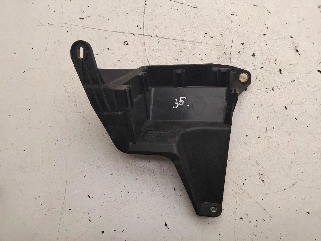 Cita motora nodalījuma detaļa 31318957