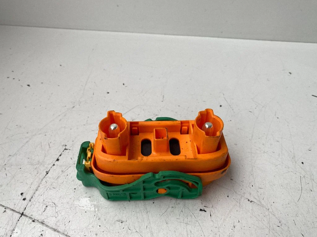 Other engine bay part 1808230358