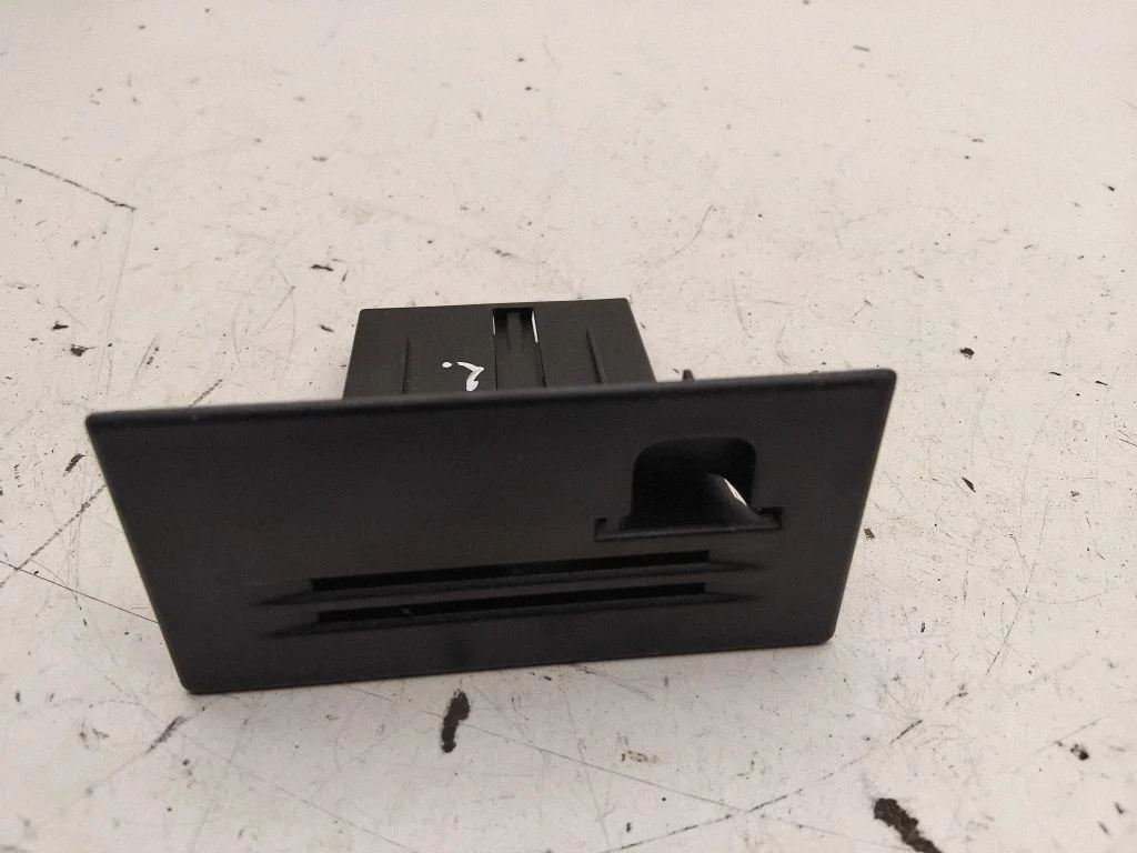 Cita salona detaļa 5G0858373A