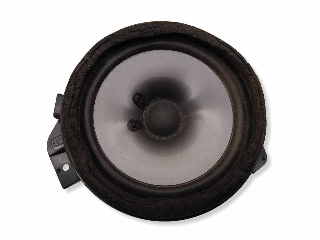 Skaļrunis (-ņi) priekšējās durvīs – Subaru Forester SH (2008-2013)