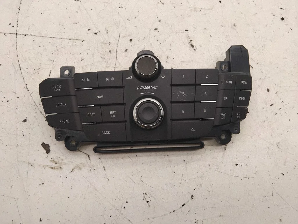 Radio/CD/DVD/GPS head unit – Opel Insignia A (2008-2017)