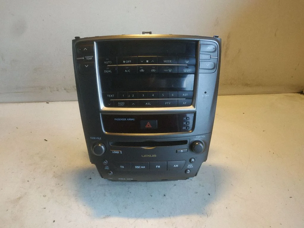 Raadio / CD/DVD-mängija / navigatsioon 86120533701
