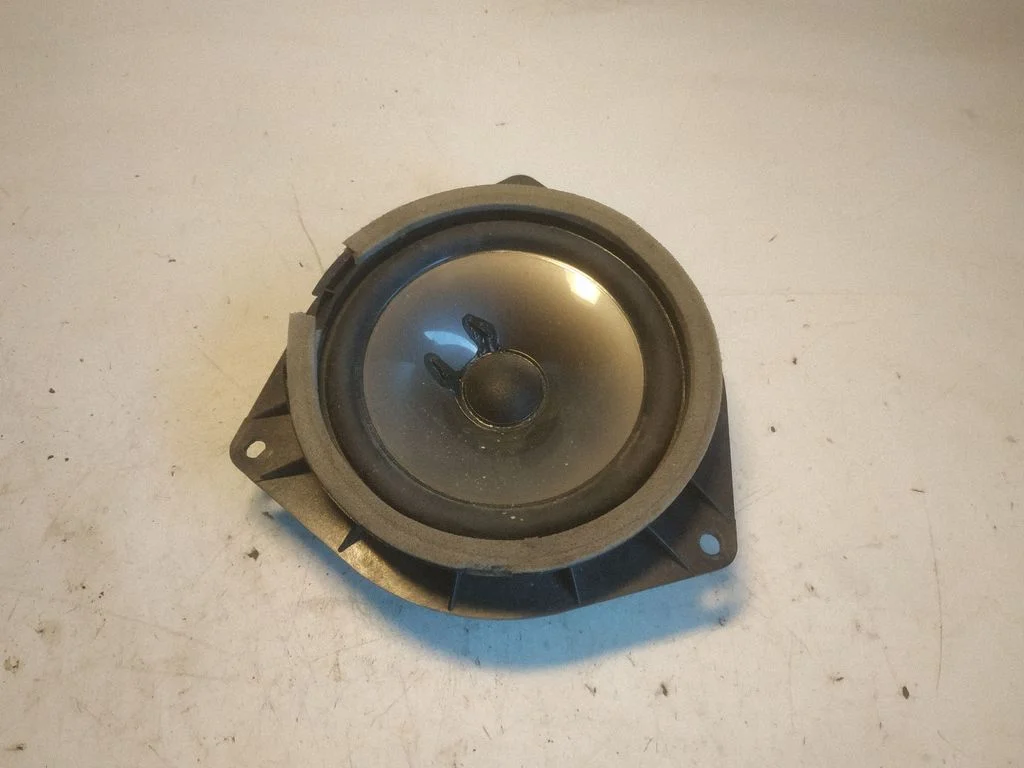 Front door speaker – Lexus IS 220D-250-350 (2006-2013)