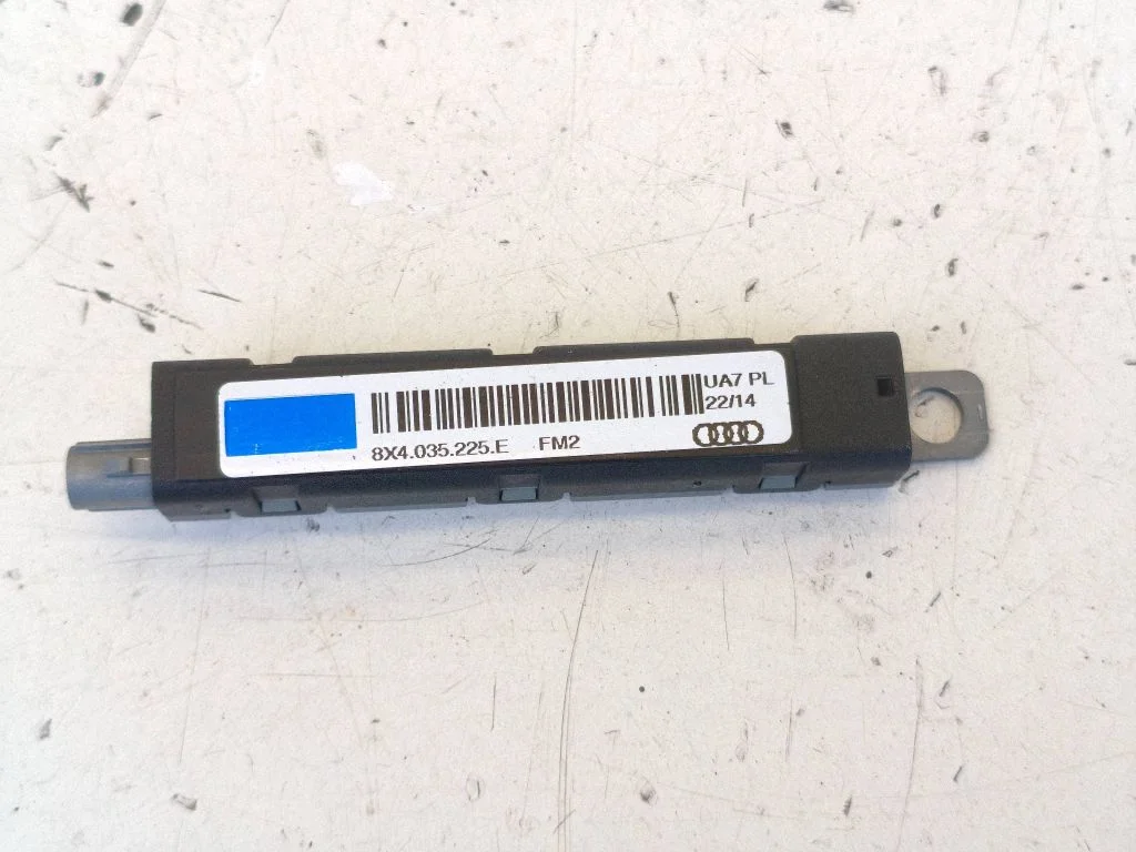 Aerial antenna amplifier 8X4035225E