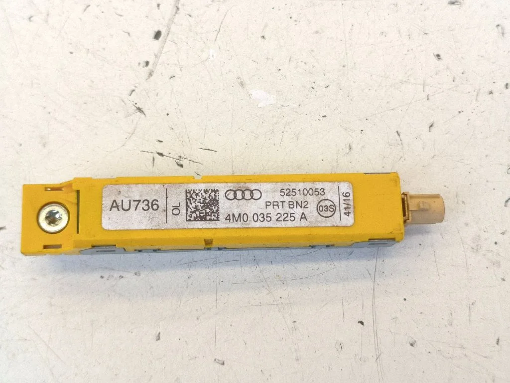 Antenas pastiprinātājs 4M0035225A