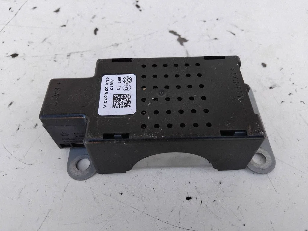 Antenas pastiprinātājs 5N0035570A