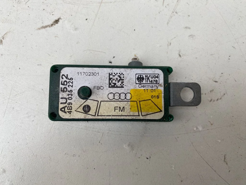 Aerial antenna amplifier 4B9035225
