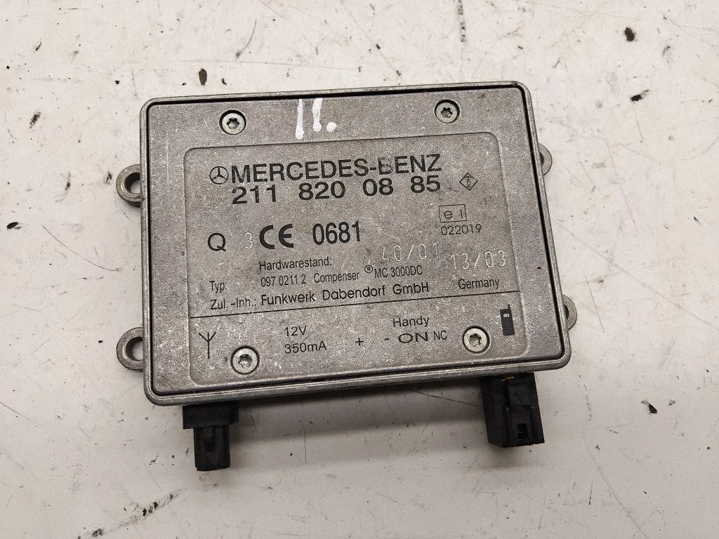 Aerial antenna amplifier – Mercedes-Benz E-Class W211 (2002-2009)