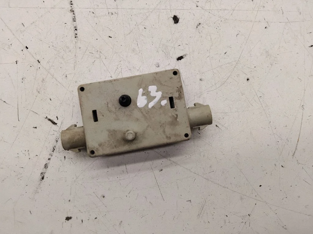 Aerial antenna amplifier – BMW 3 Series E90 E91 (2005-2012)