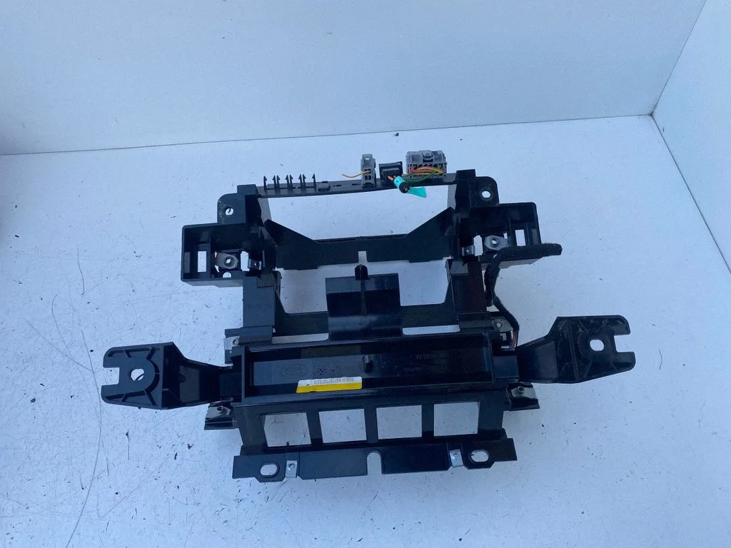 Other dashboard part BJ3204326AA