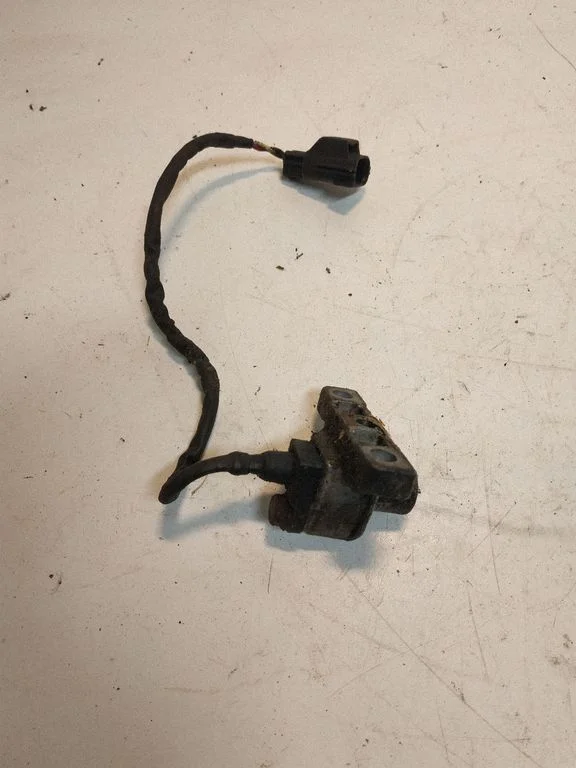 Crankshaft position sensor – Volvo V70 (2005-2008)