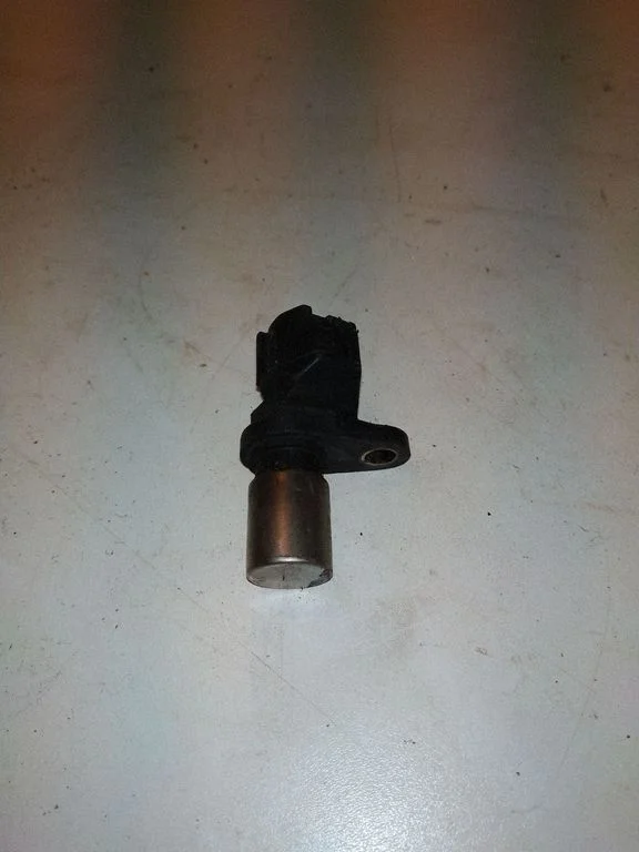 Crankshaft position sensor – Toyota Avensis Verso (2001-2009)