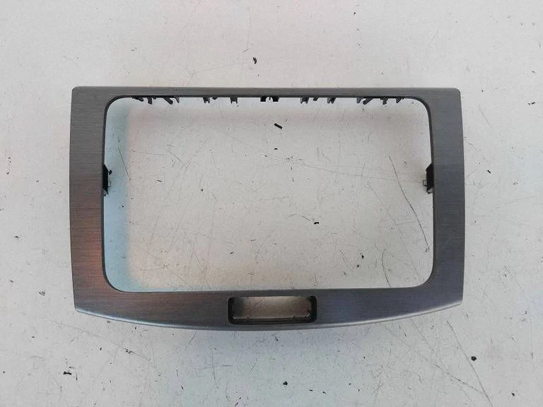 Radio/GPS head unit trim 3AA858069H