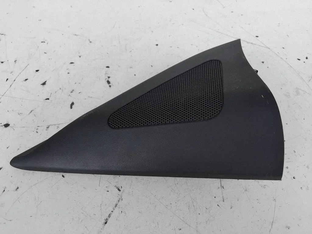 Front door high frequency speaker – Hyundai Santa Fe (2006-2012)