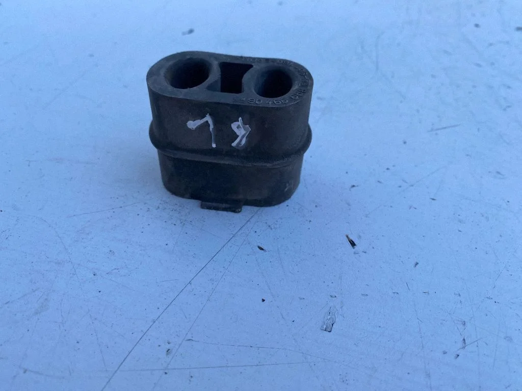 Summuti kinnitus/ hoidik – Opel Astra G (1998-2009)