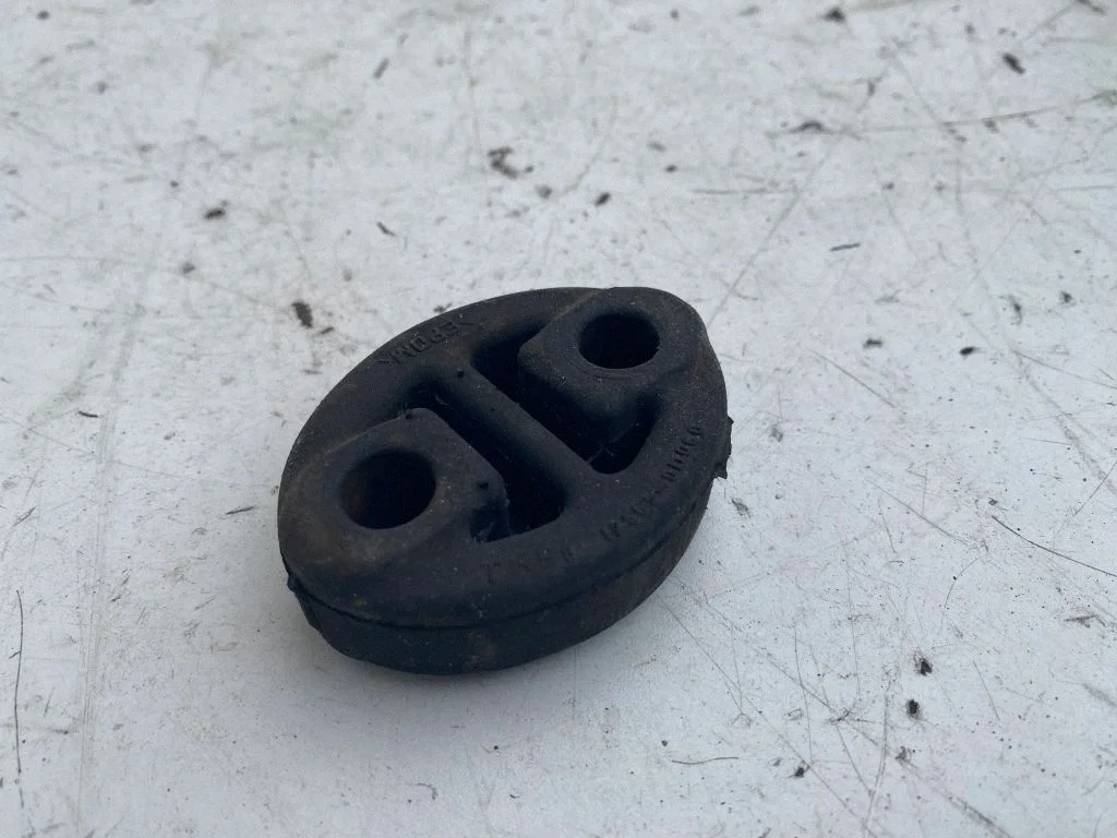Summuti kinnitus/ hoidik 175650D060