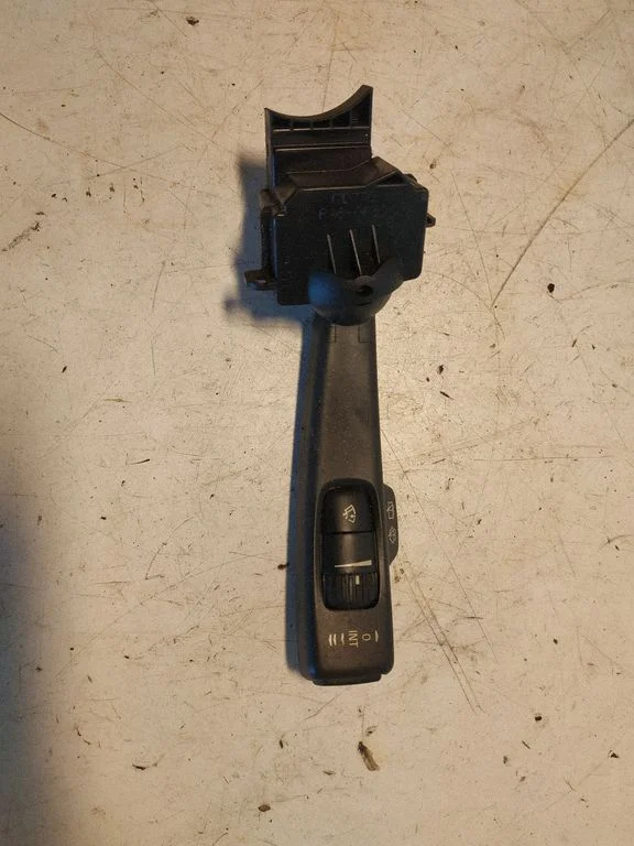 Wiper control stalk – Volvo V50 (2004-2007)