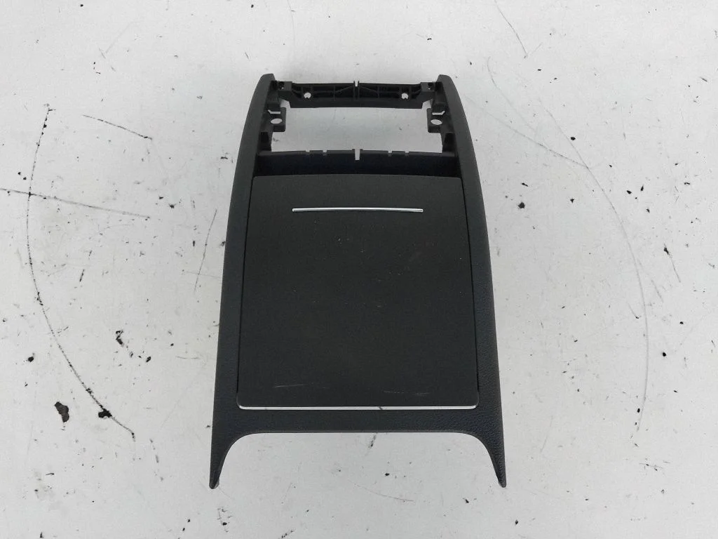 Other center console (tunnel) element – Skoda Octavia Mk2 (1Z) (2004-2013)