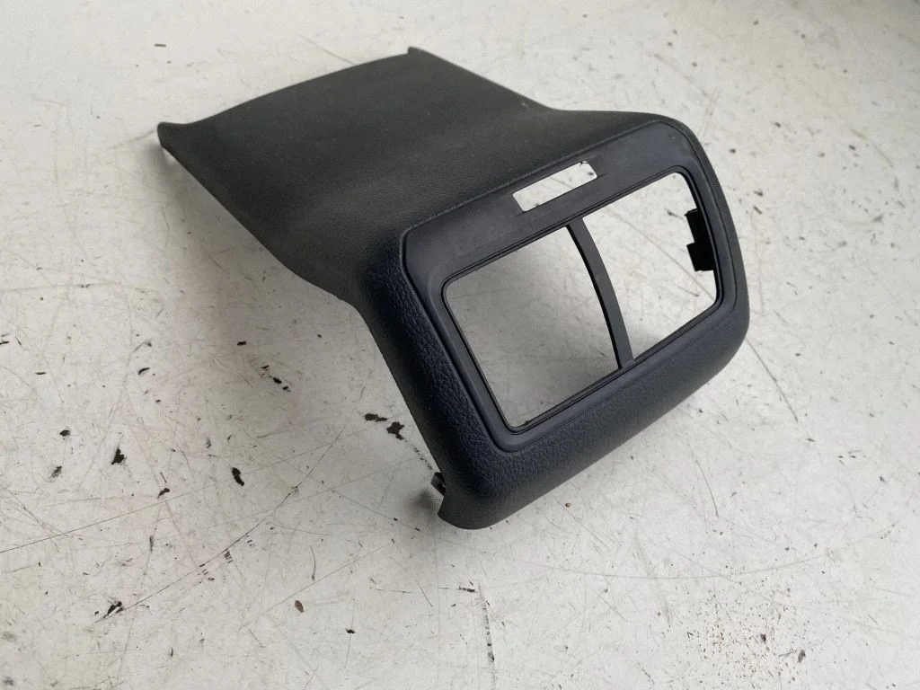 Muu keskkonsooli (tunneli) osa 5G0863289C