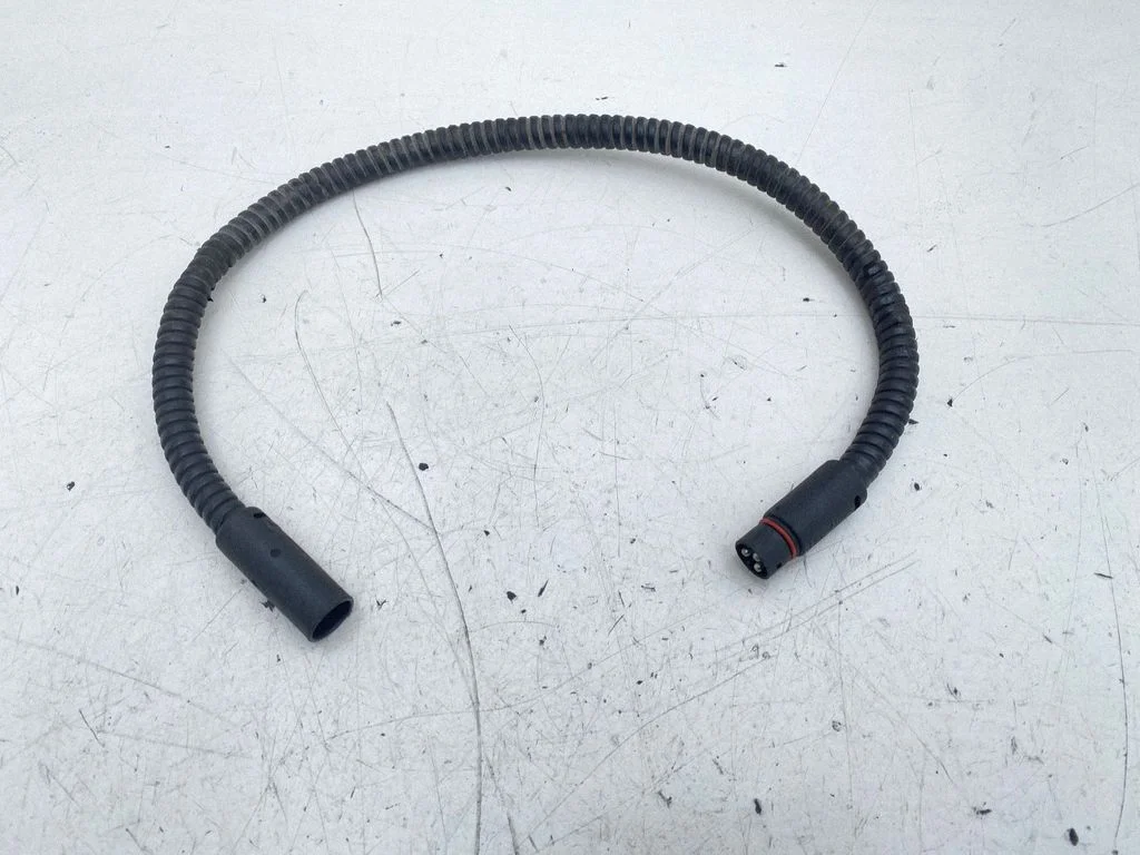 Muud juhtmed / juhtmestik 8012